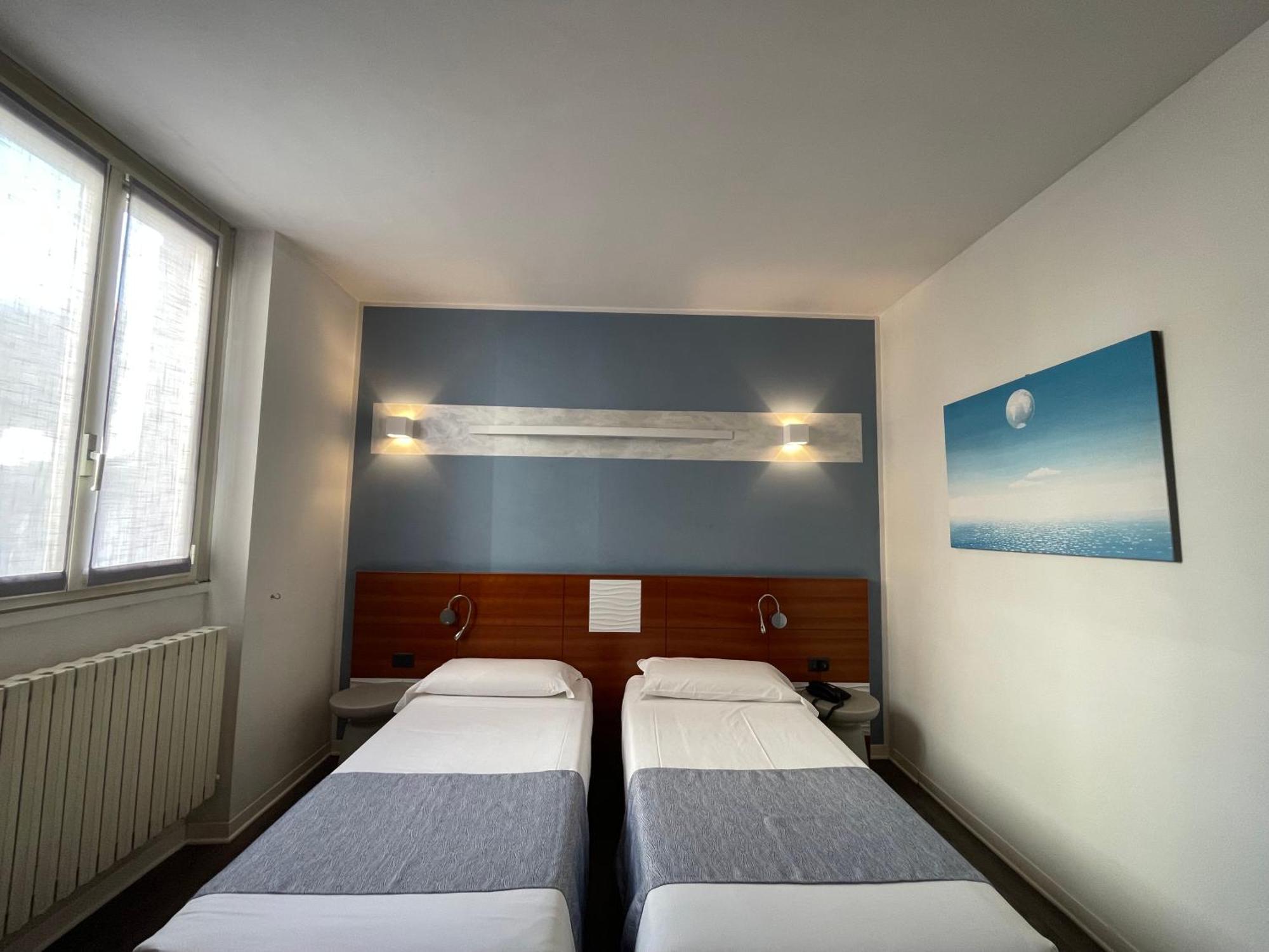 Hotel Europa Varese Exterior photo